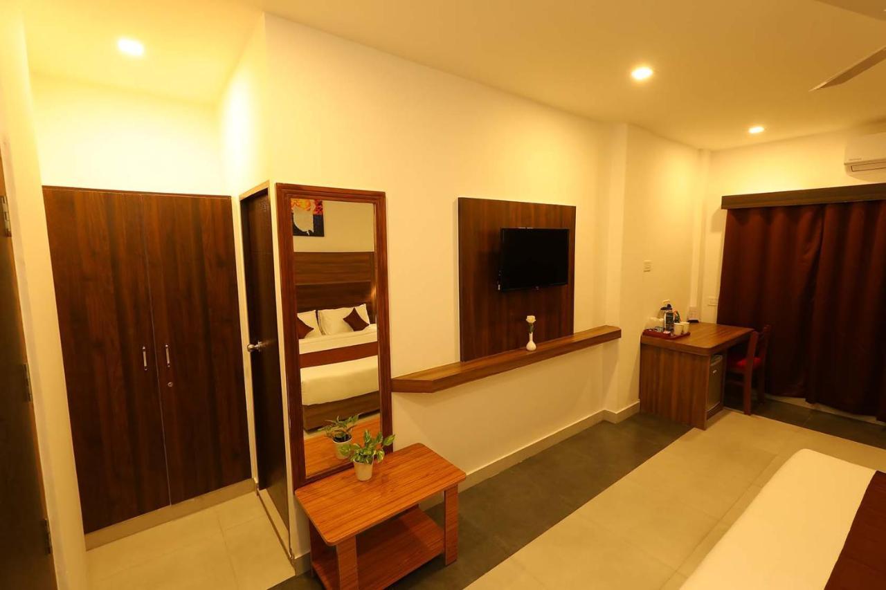 Hotel La Serene Mattannur Mattanur Zewnętrze zdjęcie