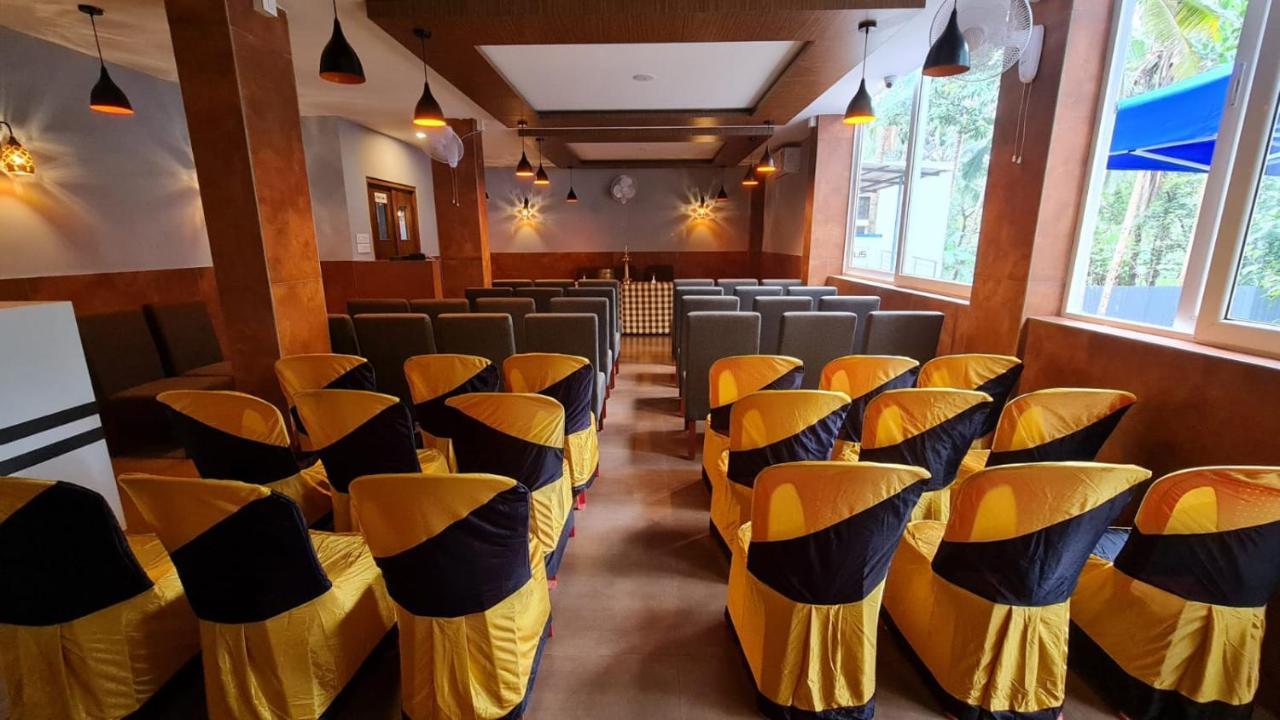 Hotel La Serene Mattannur Mattanur Zewnętrze zdjęcie